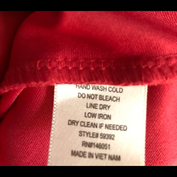 NWT Red Scalloped Sheath Dress M - Picture 3 of 3